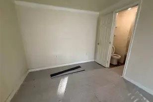 5501 Malmedy Rd, Houston, TX 77033 - Photo 14