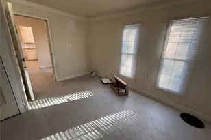 5501 Malmedy Rd, Houston, TX 77033 - Photo 16