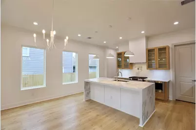 510 E 37th Street, Houston, TX 77022 - Photo 10