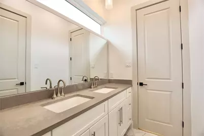 510 E 37th Street, Houston, TX 77022 - Photo 34