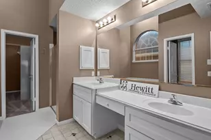 2210 Crimson Cove Ct, League City, TX 77573 - Photo 24