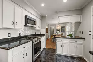 5421 Schumacher Ln, Houston, TX 77056 - Photo 14