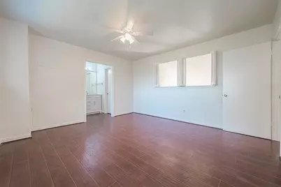 10819 Sageriver Drive, Houston, TX 77089 - Photo 22