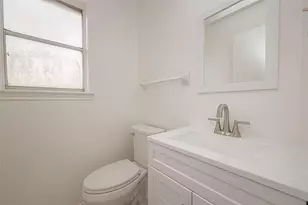 10819 Sageriver Dr, Houston, TX 77089 - Photo 36