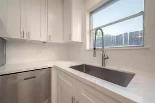 10819 Sageriver Dr, Houston, TX 77089 - Photo 18