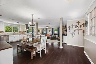 6223 Vinewood Ln, League City, TX 77573 - Photo 1