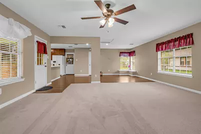 205 N 8th Street, Highlands, TX 77562 - Photo 26