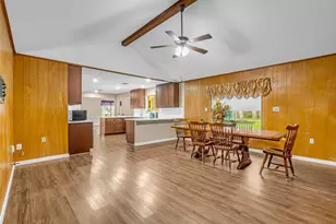 205 N 8th St, Highlands, TX 77562 - Photo 16