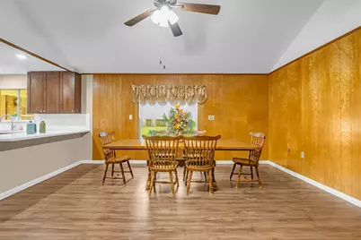 205 N 8th Street, Highlands, TX 77562 - Photo 16