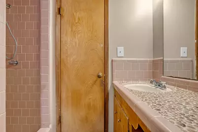 205 N 8th Street, Highlands, TX 77562 - Photo 34