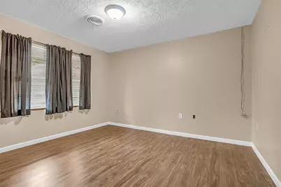 205 N 8th Street, Highlands, TX 77562 - Photo 30