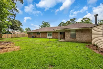 205 N 8th Street, Highlands, TX 77562 - Photo 4