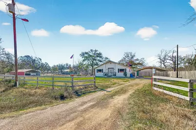 38241 N Bonnie Lake Drive, Hempstead, TX 77445 - Photo 4