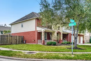 3215 Wonard Dr, Pearland, TX 77581 - Photo 2