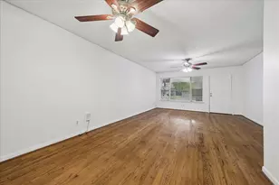 4029 McDermed Dr, Houston, TX 77025 - Photo 10