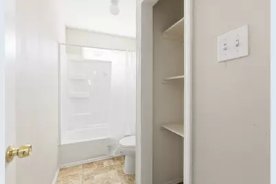 313 Grand Avenue, Bacliff, TX 77518 - Photo 40