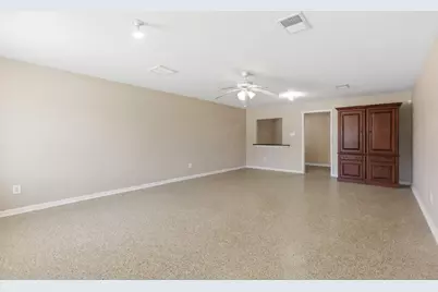 313 Grand Avenue, Bacliff, TX 77518 - Photo 8