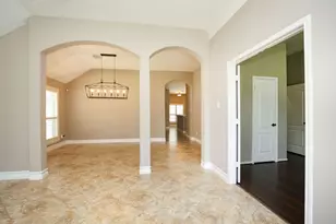17510 Forest Vine Ct, Tomball, TX 77377 - Photo 4