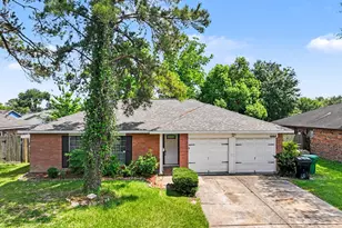 10414 Kirkdale Dr, Houston, TX 77089 - Photo 1