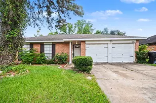 10414 Kirkdale Dr, Houston, TX 77089 - Photo 8