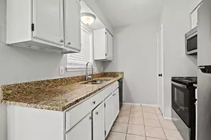 10414 Kirkdale Dr, Houston, TX 77089 - Photo 14