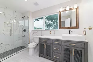 2302 Brooktree Dr, Houston, TX 77008 - Photo 32