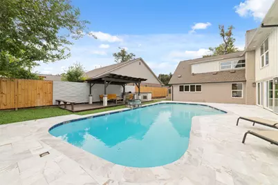 2302 Brooktree Drive, Houston, TX 77008 - Photo 38