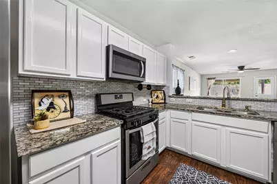 1930 Adobe Stone Drive, Humble, TX 77396 - Photo 8