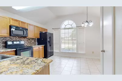 806 N Willow Drive, Houston, TX 77073 - Photo 14