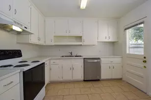 5508 Jessamine St, Houston, TX 77081 - Photo 8