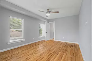 515 Caplin St, Houston, TX 77022 - Photo 10