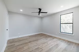 3718 Cleburne St, Houston, TX 77004 - Photo 8