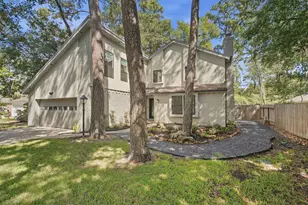 41 Eagle Ct, The Woodlands, TX 77380 - Photo 2