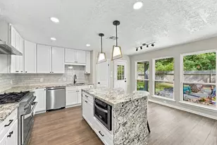 41 Eagle Ct, The Woodlands, TX 77380 - Photo 12