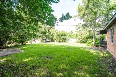 5119 Ripplebrook Drive, Houston, TX 77045 - Photo 22