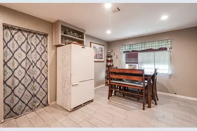 5119 Ripplebrook Drive, Houston, TX 77045 - Photo 12