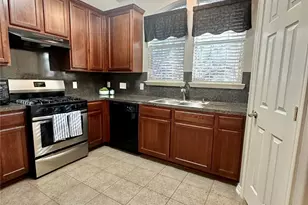 1511 Village Townhome Dr, Pasadena, TX 77504 - Photo 6