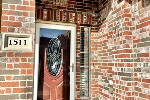 1511 Village Townhome Dr, Pasadena, TX 77504 - Photo 2