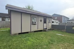 2418 Hill Ave, Dickinson, TX 77539 - Photo 12