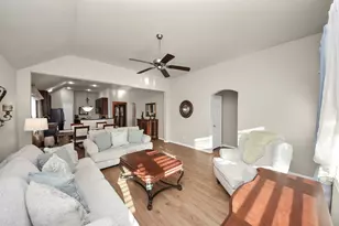 4610 Beechwood Dr, Rosenberg, TX 77471 - Photo 16