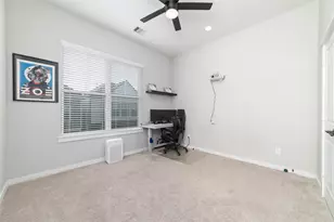 6722 Parker Grv Ln, Houston, TX 77076 - Photo 20