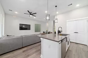 6722 Parker Grv Ln, Houston, TX 77076 - Photo 14