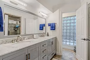 10307 Piping Rock Ln, Houston, TX 77042 - Photo 22