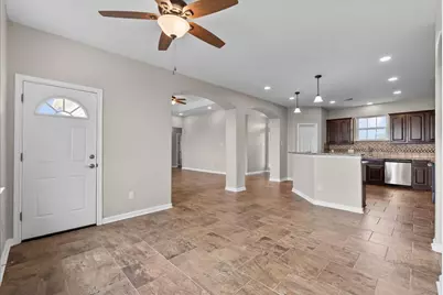 10015 S Redfish Drive, Hitchcock, TX 77563 - Photo 16