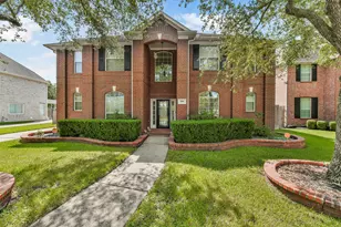 2806 Capecrest Dr, Pearland, TX 77584 - Photo 1