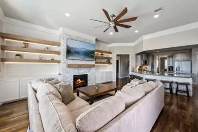 14610 Saratoga Lane, Mont Belvieu, TX 77523 - Photo 8