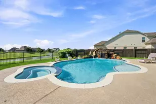 14610 Saratoga Ln, Mont Belvieu, TX 77523 - Photo 34
