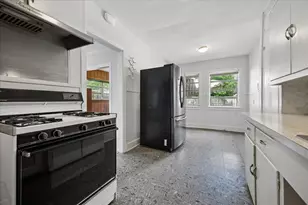 6629 Wildwood Way, Houston, TX 77023 - Photo 14