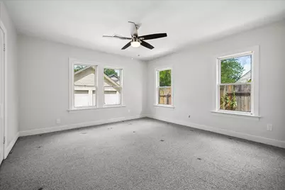 6629 Wildwood Way, Houston, TX 77023 - Photo 18