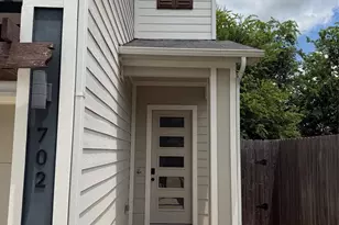702 Pinemont Cyn Ln, Houston, TX 77018 - Photo 2